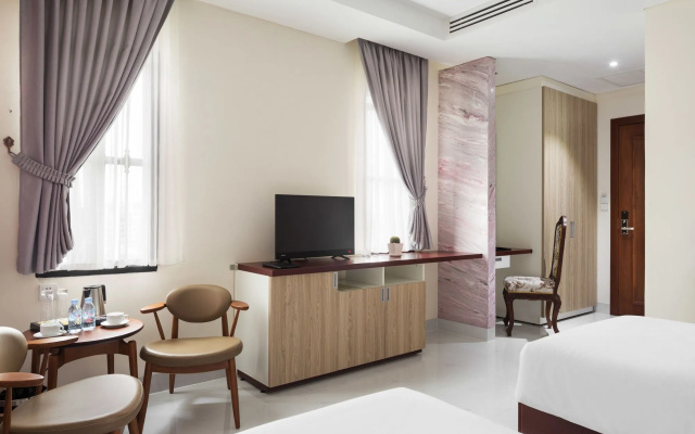 LCS Hotel & Apartment