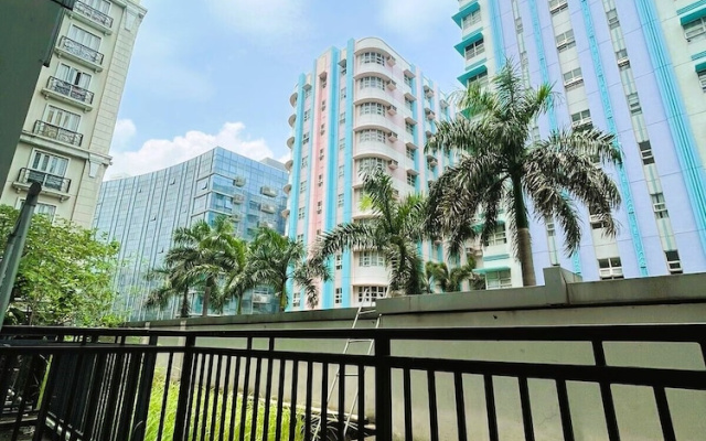 Henry & Adiche  Emperador Building