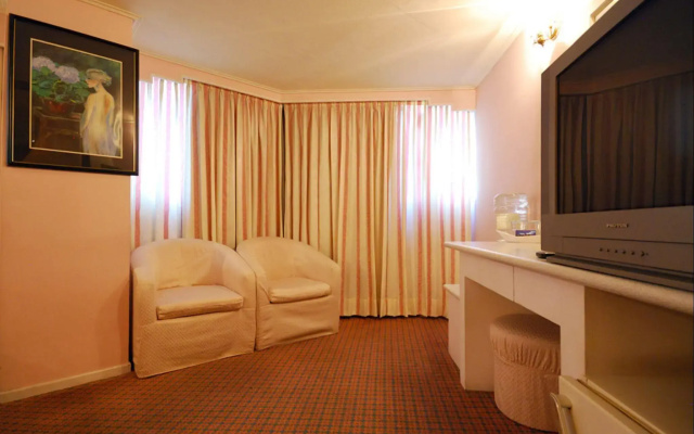 King Set Hotel