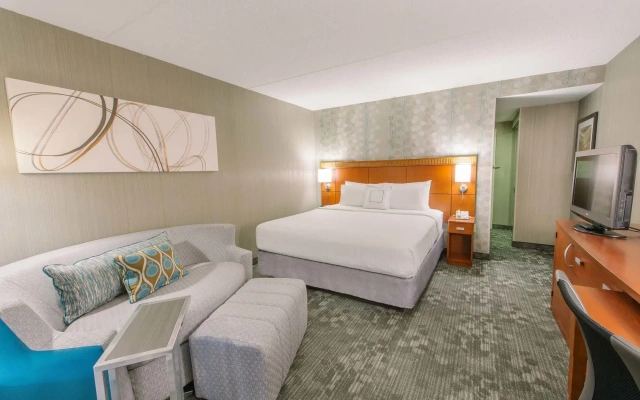 Courtyard Nashua