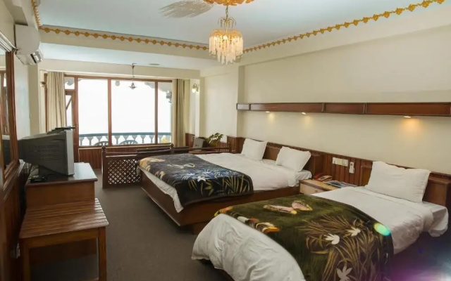 Hotel Himalayan Horizon