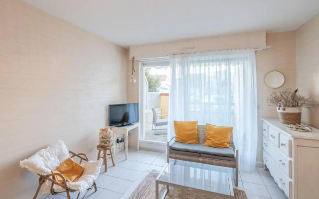 Agréable appartement et terrasse à 2 pas de la mer