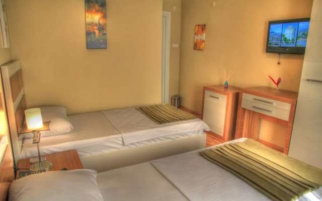 Tamara Suite Hotel