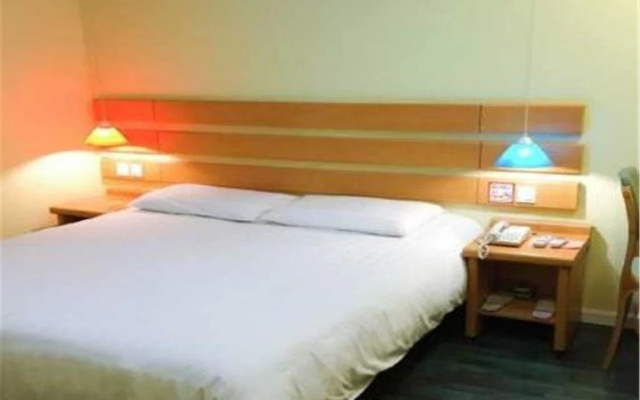 Home Inn Chongqing Wanzhou Gaosuntang Shixian Road Branch