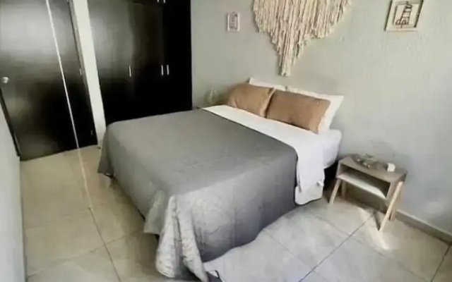 TJ Apartments, Calle 6, PDC