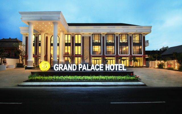 Grand Palace Hotel Sanur - Bali вид на фасад