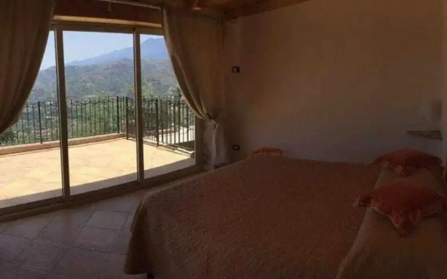 Holiday Home With Pool Near Mt Etna