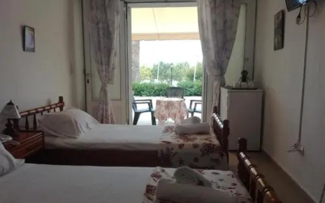 Gonatas Hotel