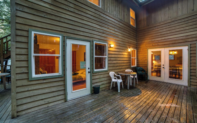Glacier Holiday Chalet BL30194331570