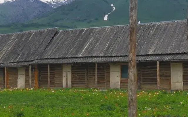 Hemu Huatian Mountain Villa