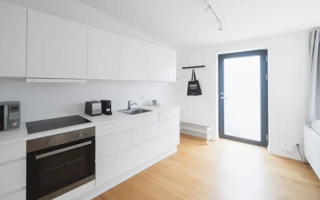Private Townhouse w Terrace