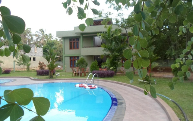 Lihini Village Hotel