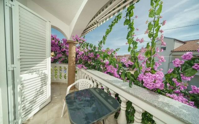 Apartment and Room Stefanija