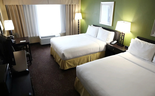 Holiday Inn Chicago Oakbrook by IHG