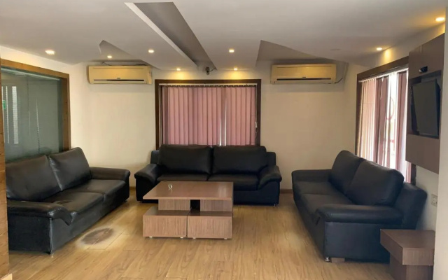 Hotel Halfmoon Hospitality