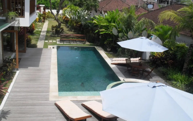Coconuts Residence