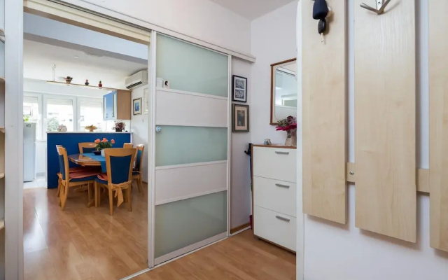 Comfortable and Fully Furbished apt in Center