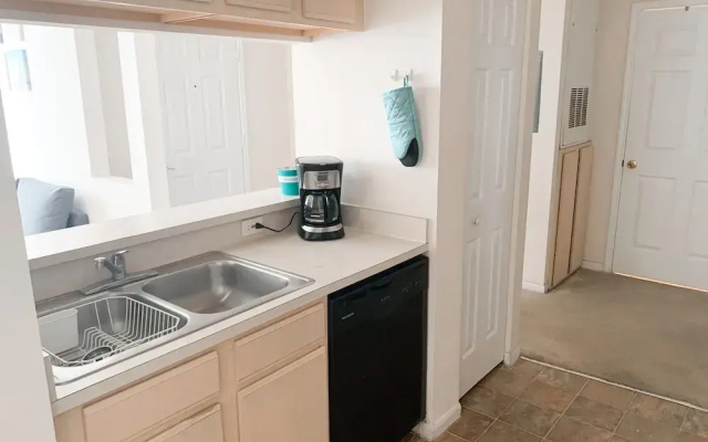 AC-615: Clearwater Cozy Condo