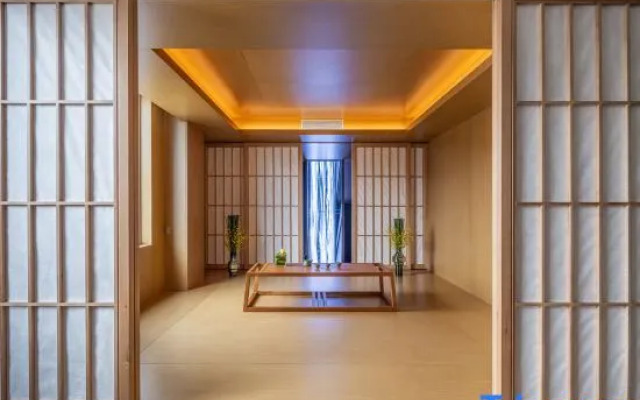 The REHOT SSAW Boutique Hotel