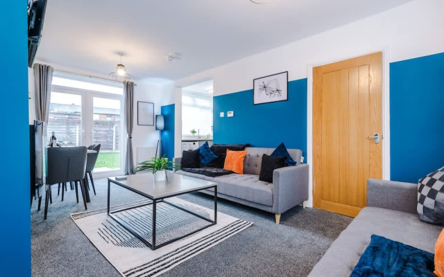 Spacious 3-bed Ideal for Long-term Business