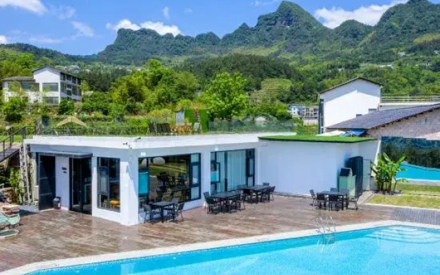 XMAN sunrise  Resort