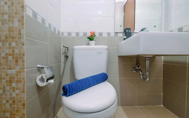 Homey and Comfortable 1BR Apartment at Royal Olive Residence