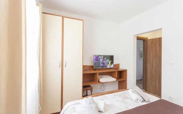 House Arija