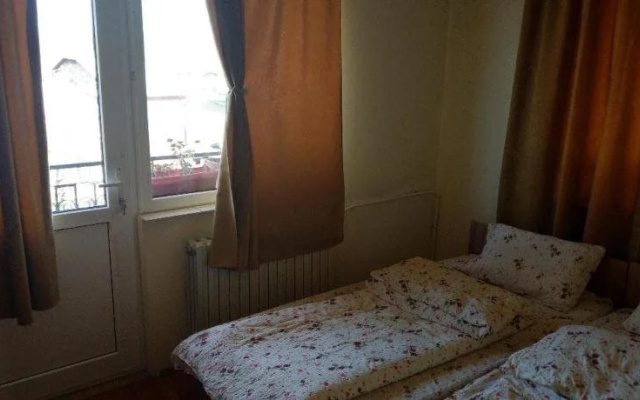Lary Hostel