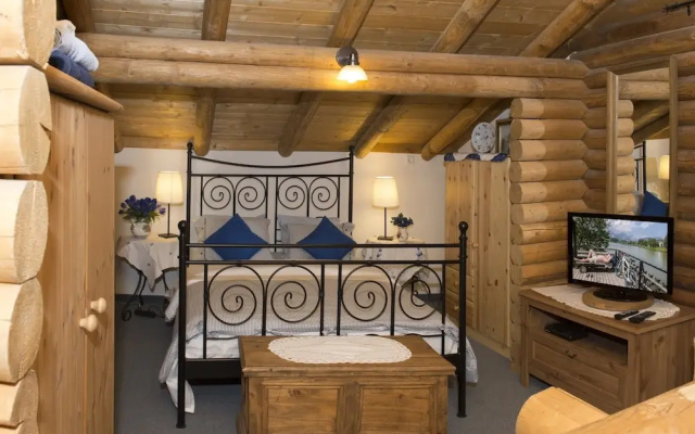 Cabin in Seefeld Near Ski Slopes & Mountains