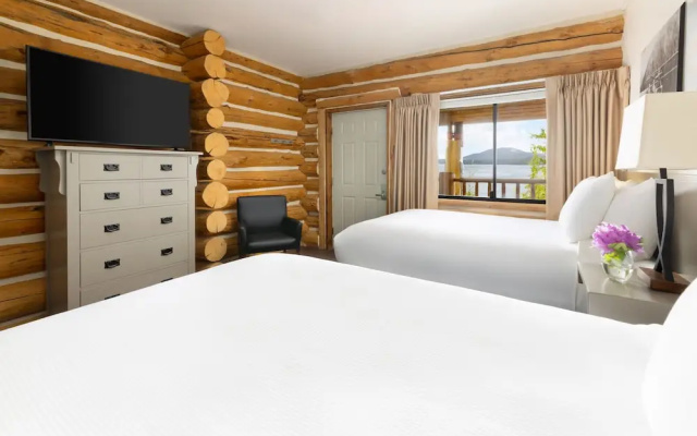 Salmon Falls Resort