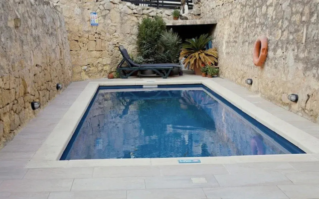 Central House in Sliema with PrivatePool