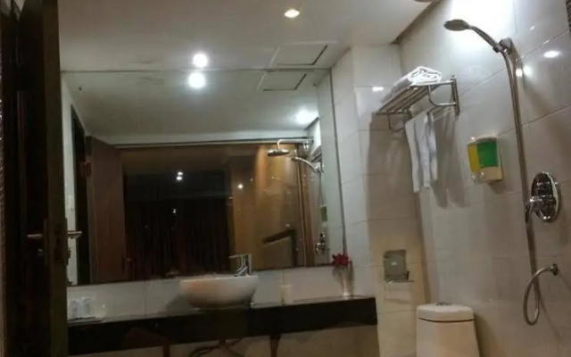 Zhubao Hotel - Zhuhai