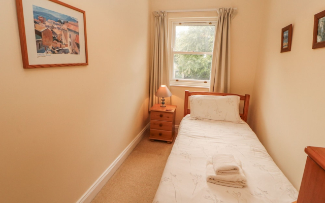 Flat 17 Greta Grove