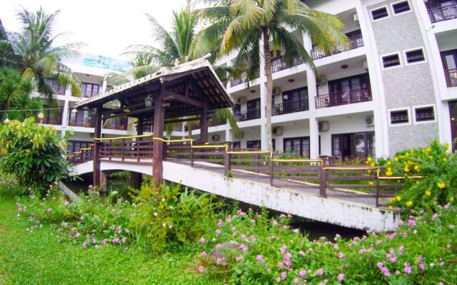 Отель River Beach Resort and Residences Вьетнам, Хойан - 2 отзыва об отеле, цены и фото номеров - забронировать отель River Beach Resort and Residences онлайн вид на фасад