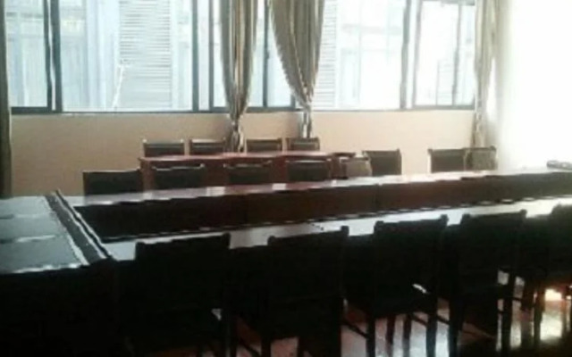 Xinxiangang Hotel (Weitang Branch)