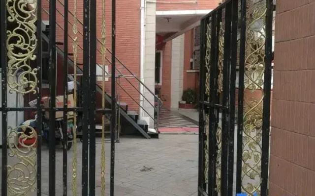 Qingjing Xiaowu Hostel