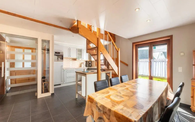 Holiday Home Near Marina With Pool