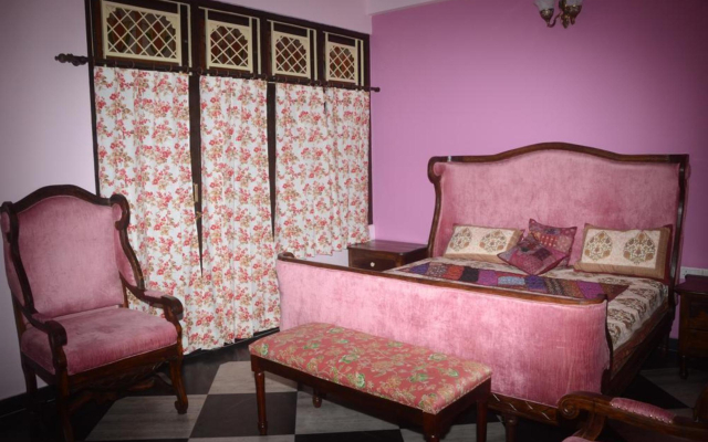 Court Shekha- (B&B Accommodation)