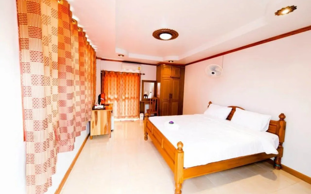 Wiphaporn Hotel