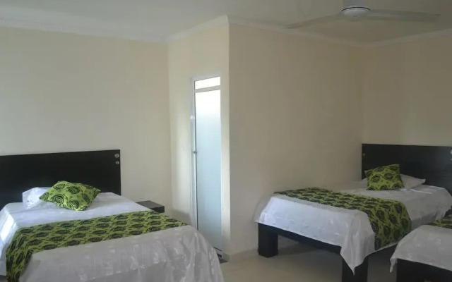 Hotel Calarca N1