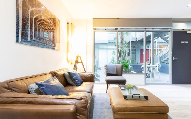 The Port Melbourne Experience