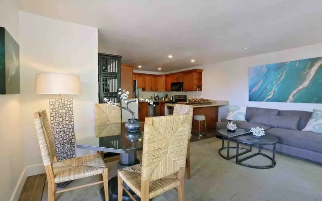 2141 IliIli Rd - 14 Br Villa