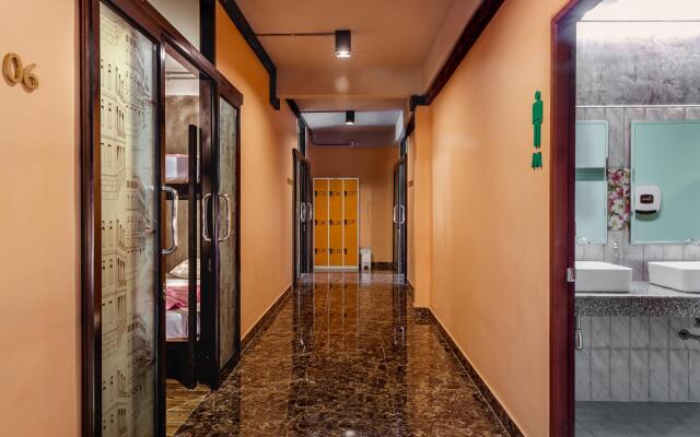 The Guest Hotel интерьер отеля