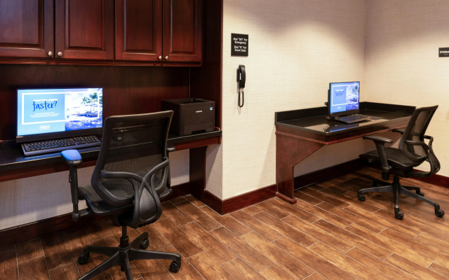 Hampton Inn Greensboro-Airport