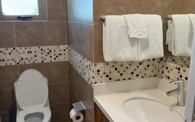 Deanery Apartments - Pool - AC - 24hrs
