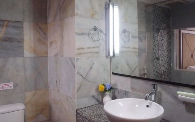 Johns Pardede International Hotel