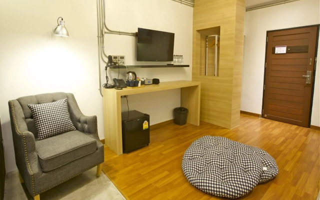 The Plug Hotel