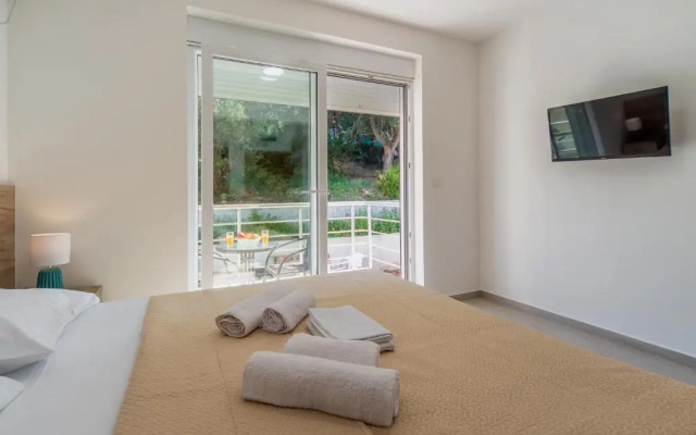 GREJM Lux Family Apartments