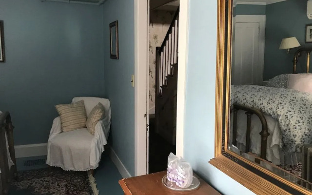 Monadnock Inn
