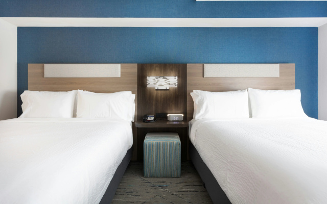 Holiday Inn Express & Suites Williamsburg by IHG